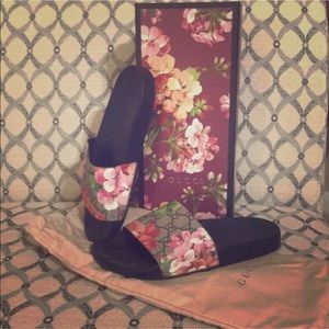 Authentic GG Bloom Gucci slides